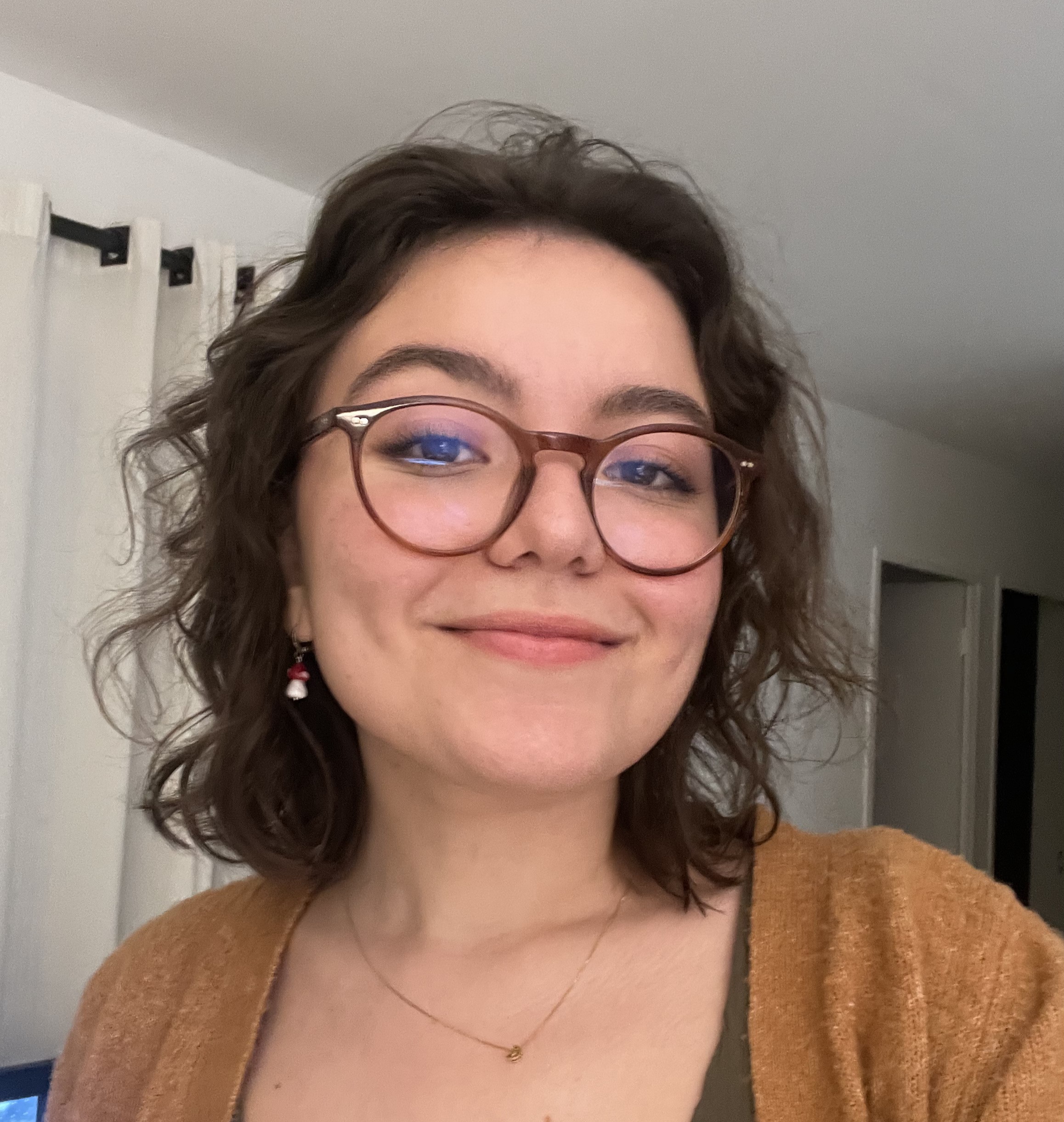 Photo of Lara M. Schlumbom