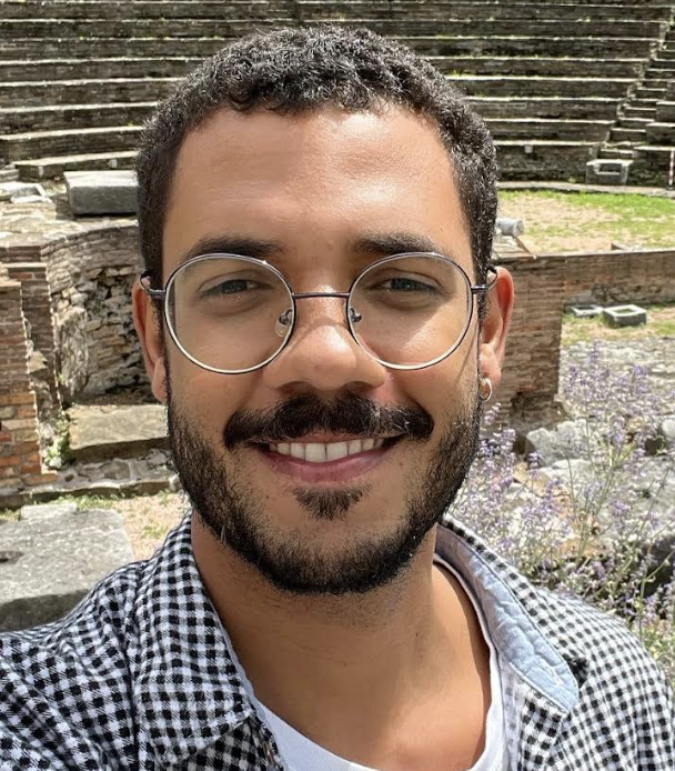 Photo of Dr. Maurício R. Rocha